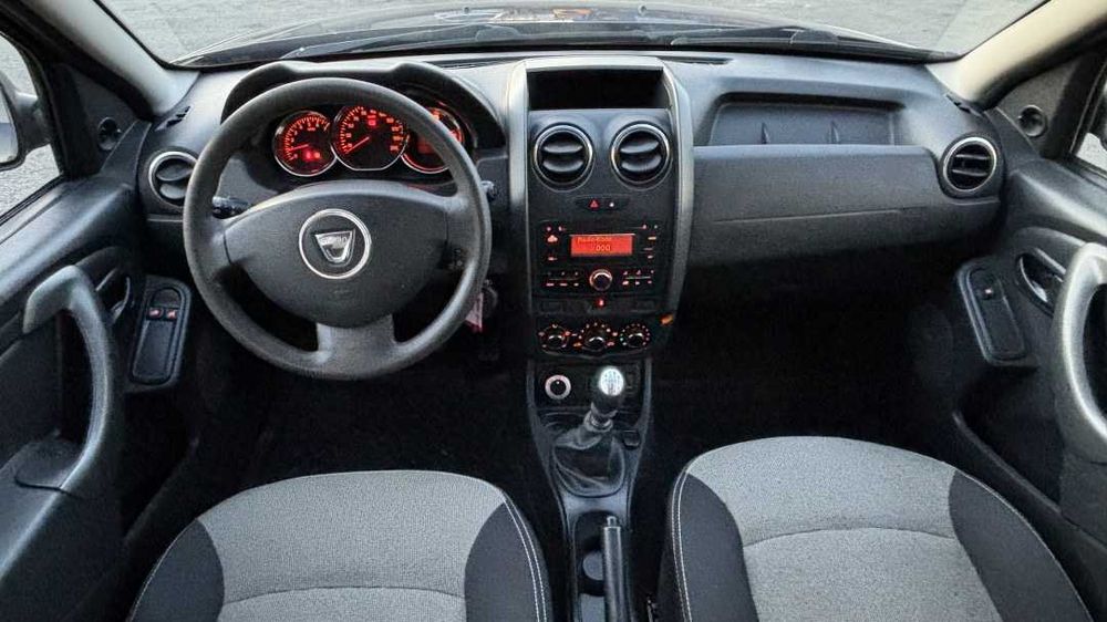 Dacia Duster 1.5 Diesel 110 CP 4x4 Euro 5 An fabricație: 10/2015