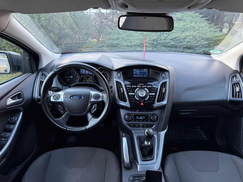 Vând Ford Focus Mk3