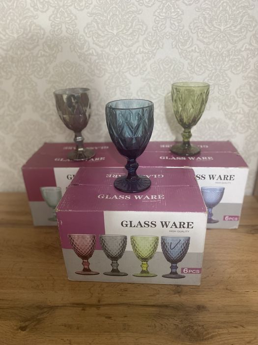 Продам бокалы три коробки.