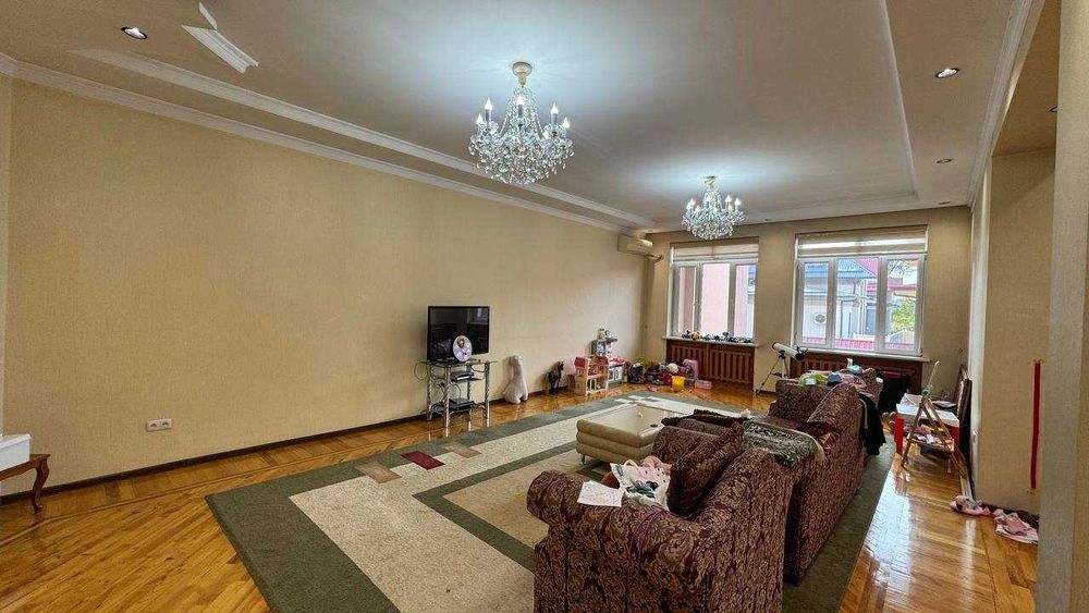 Продается Дом 8 соток 7 комнат, ор Посольство Эран. р-н.М.Улугбек.