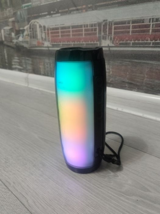 Колонка коробки нету