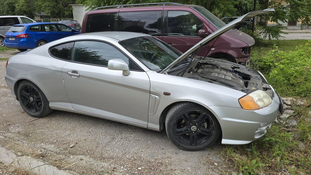 Hyundai  coupe 2.7
