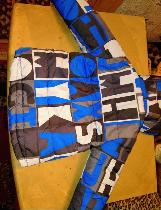 Куртка маленькому  мальчику