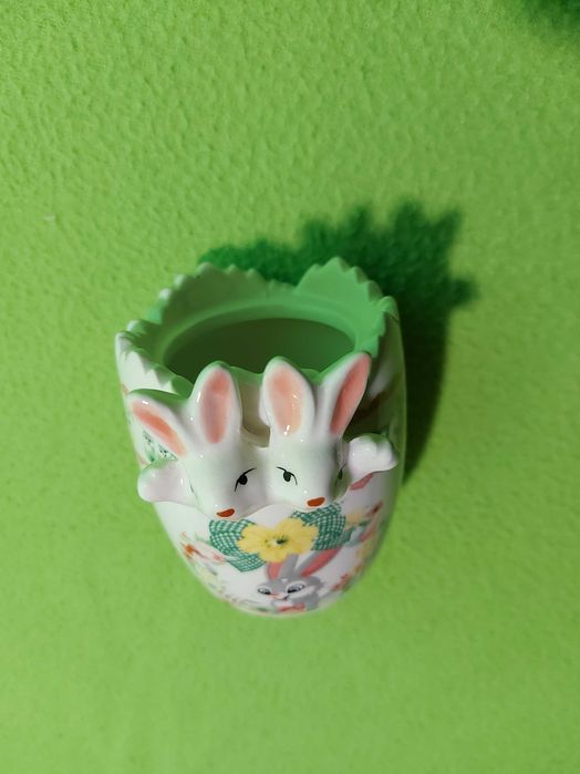 Cana decor cu iepurasi pentru paste, confectionata din portelan