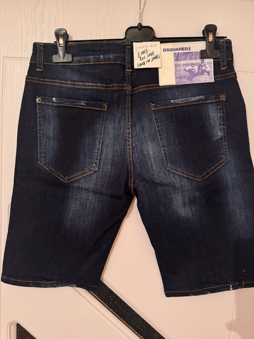 Blugi scurti Dsquared2 marimea 50