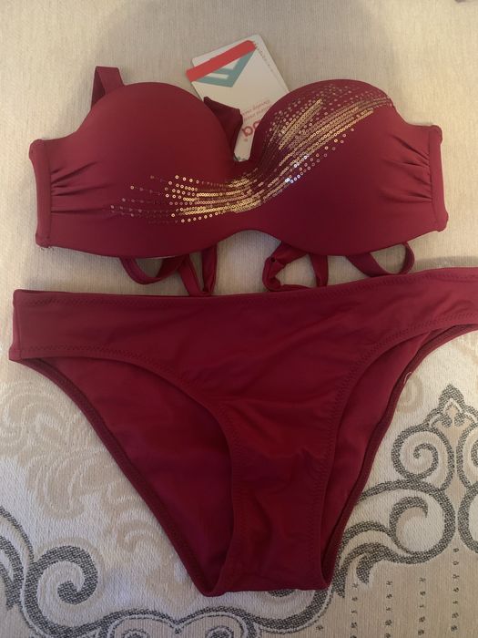 Продам новые купальники