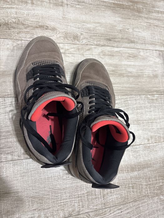 Air Jordan 4 Taupe Haze