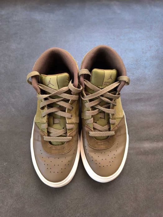 Sneakers Jordan Series Mid