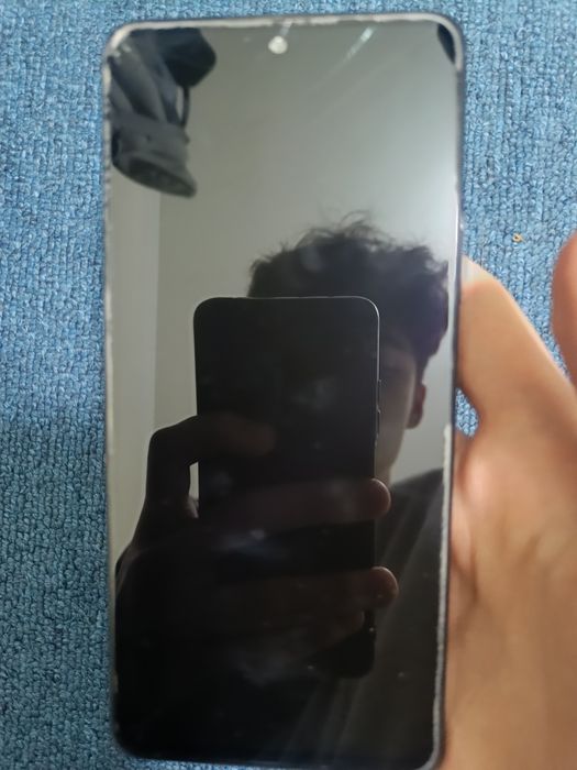 Продаю Redmi note 10 pro