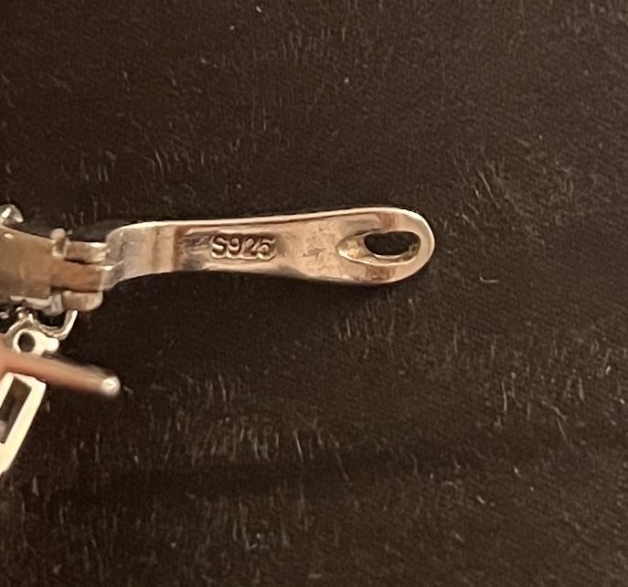 Cercei argint eleganti