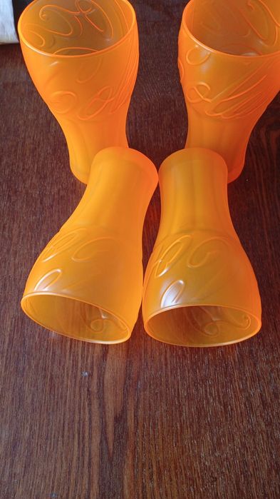 Продам стаканы Кола))