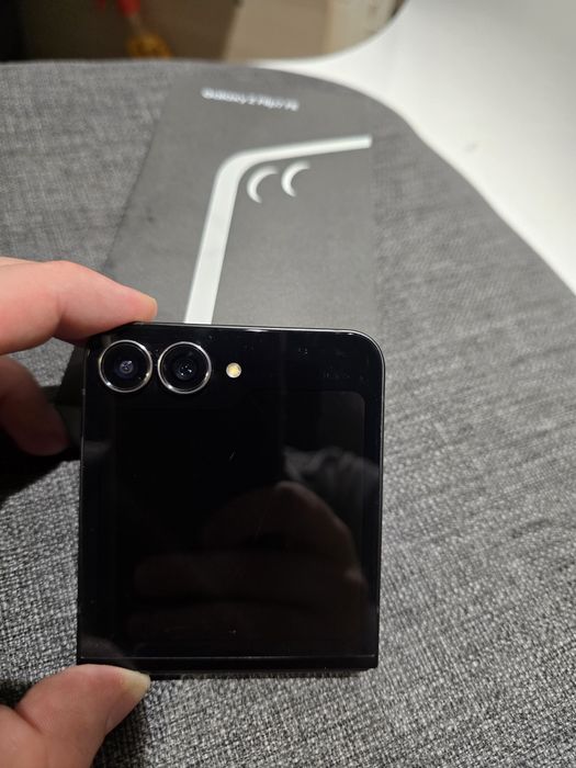 Samsung z flip 7 fe