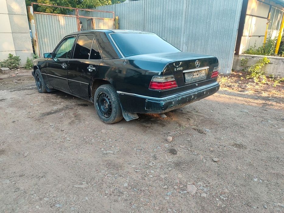По запчастям Мерседес W124