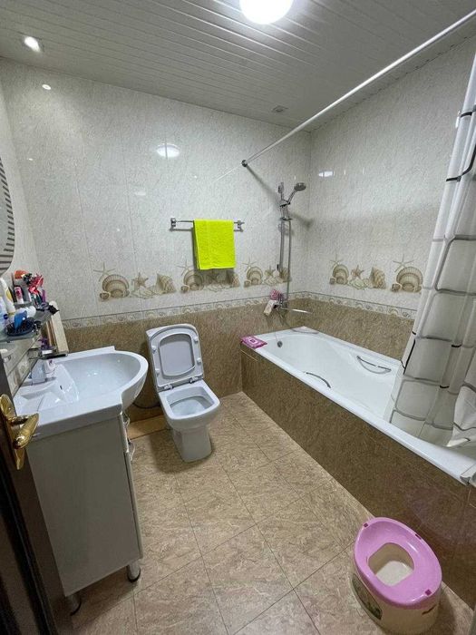 Новза срочно сдается 3 комнатная