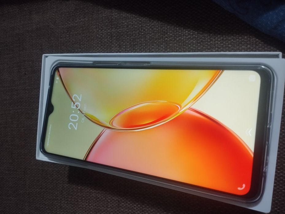Смартфон Vivo Y27s