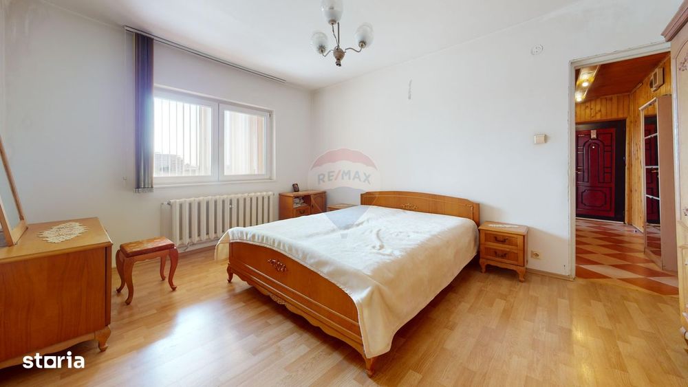 Apartament cu 3 camere de vânzare în zona Centrala, Fagaras