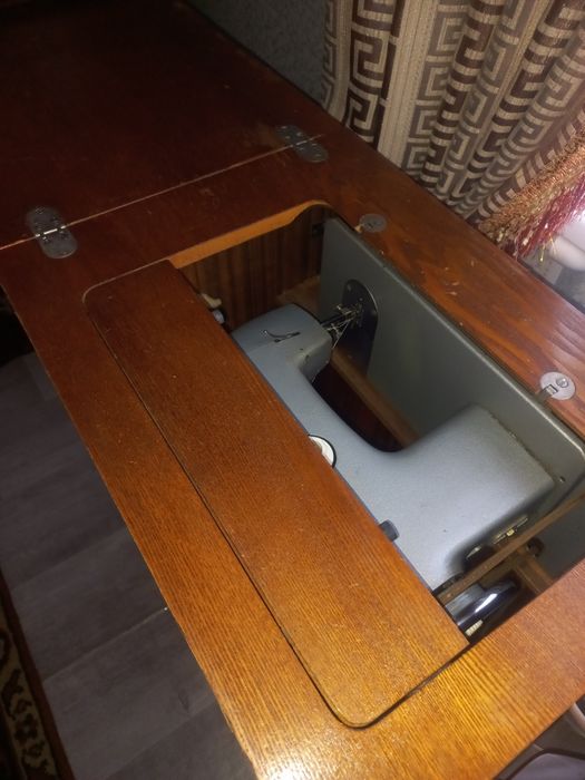 Швейная машина "Чайка 2"