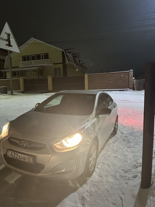 Хундай акцент 2013