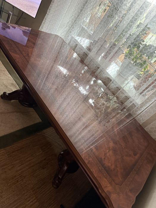 Комплектом стенка, стол, тумба