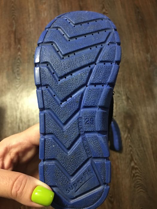 Продам детские тапочки superfit