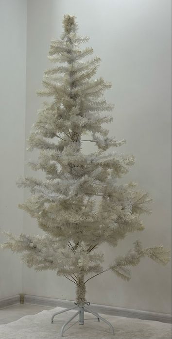 Продавам изкуствена елха