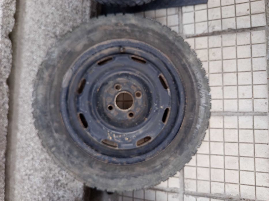 Зимни гуми с железни джанти 14