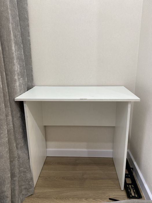 Письменный стол рабочий