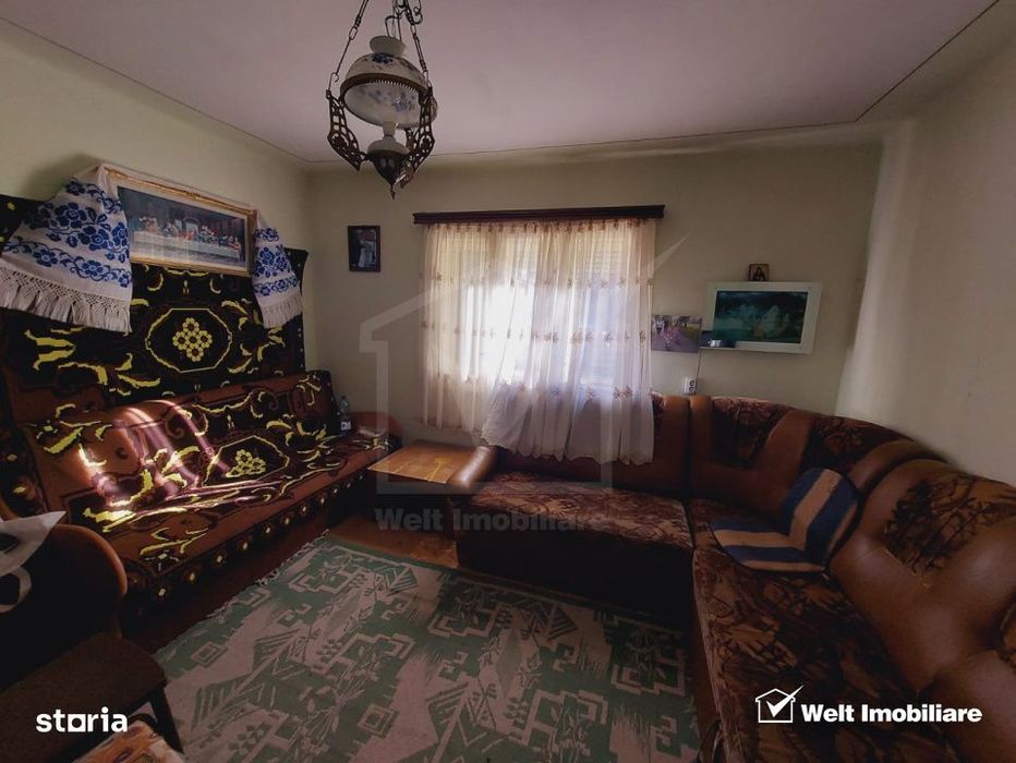 Casa tip duplex cu gradina si anexe, teren, 800 mp, Belis