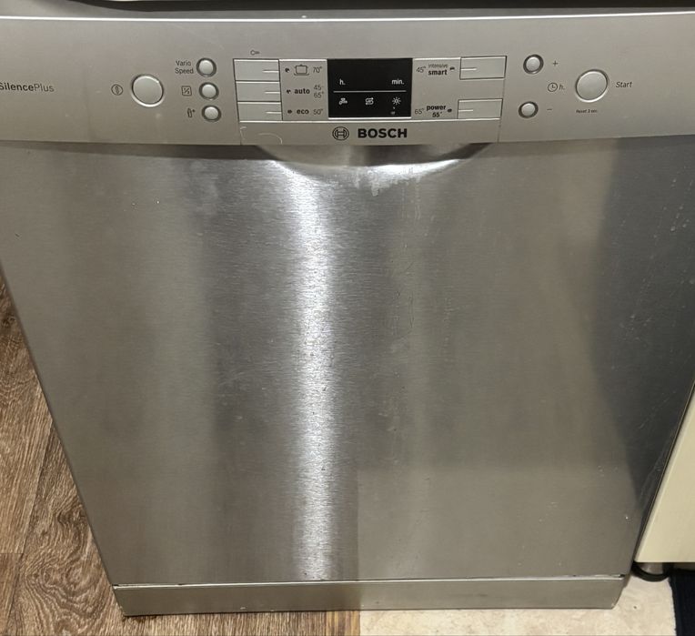 Продам посудомоечную машину