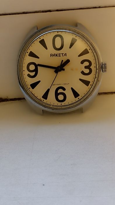 Продам часы Ракета