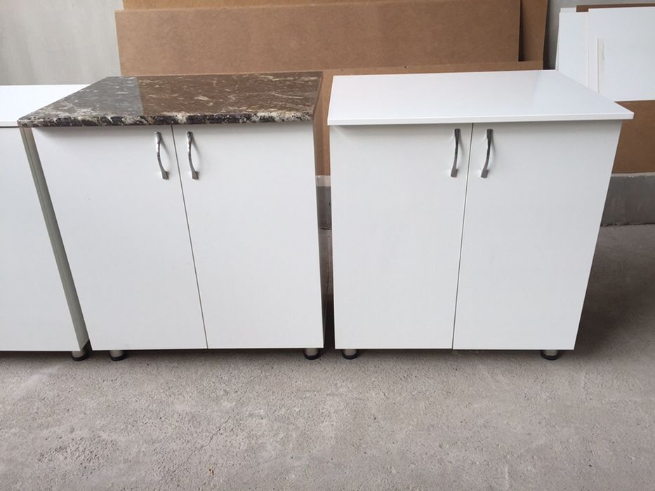 Кухонный шкаф (рабочий стол) 1 шт 800.000