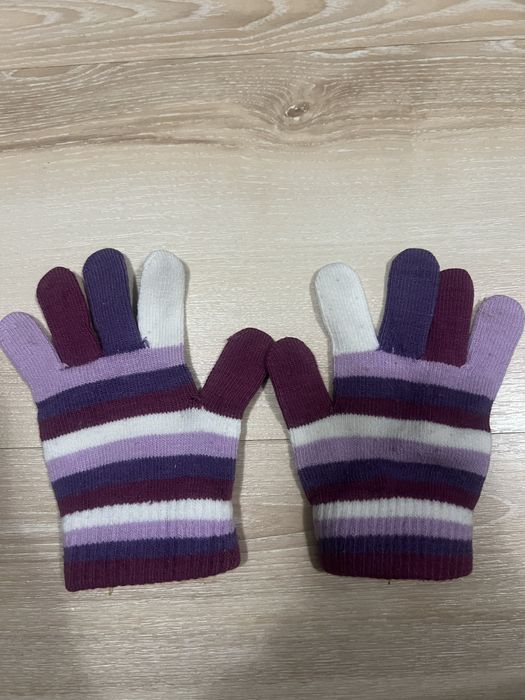 Ръкавички и шалове