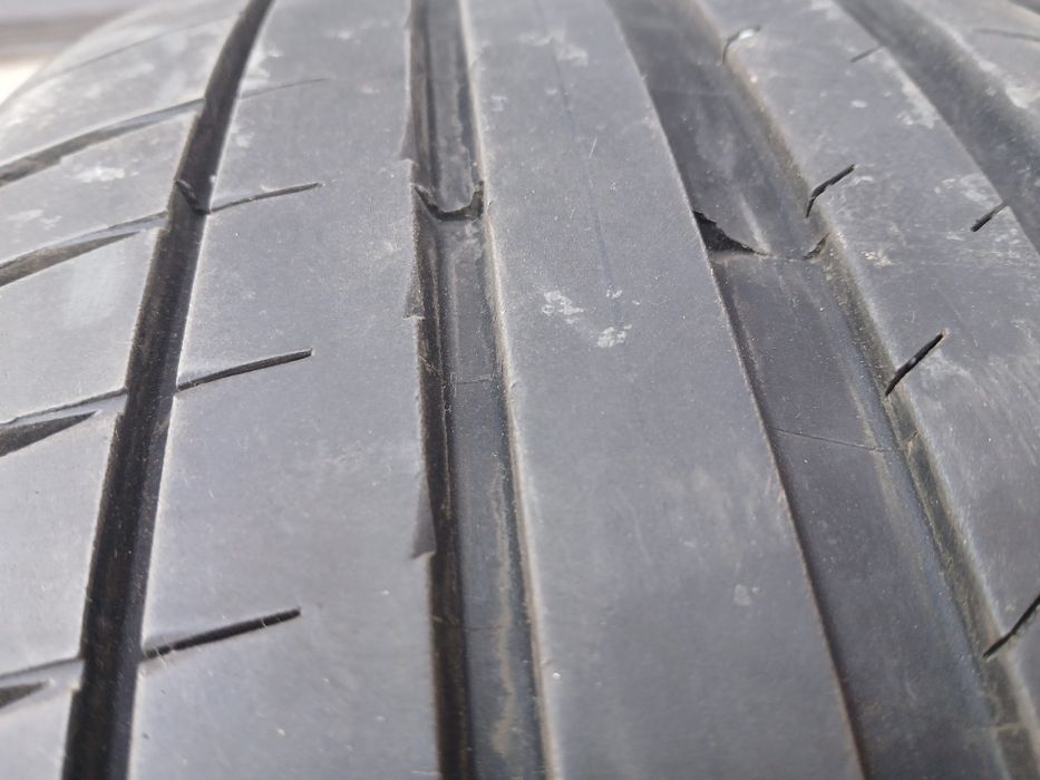 Set 4 Michelin Pilot Sport 4 225 45 19