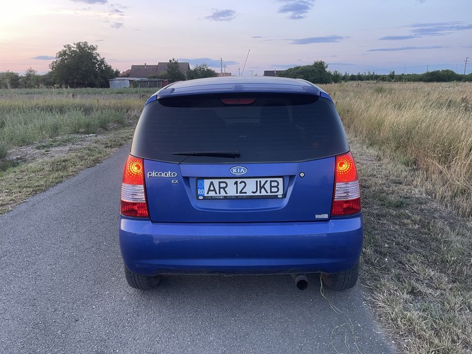 Kia Picanto EX, excelenta pentru oras