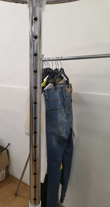 Кръгъл щендер за дрехи D85 см. H 115-180 см.