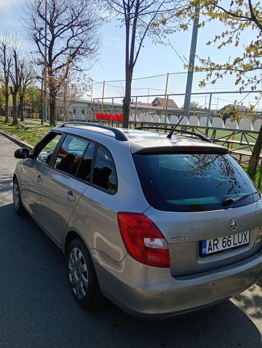 SKODA Fabia 2014 — imagine 3