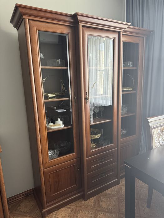 Сервант, комод, зеркало