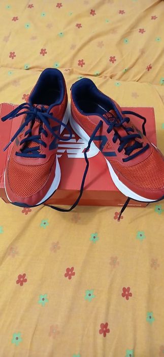 Papuci newbalance