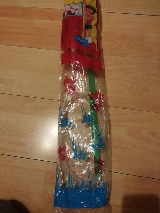 Помпа для жидкостей с краном.