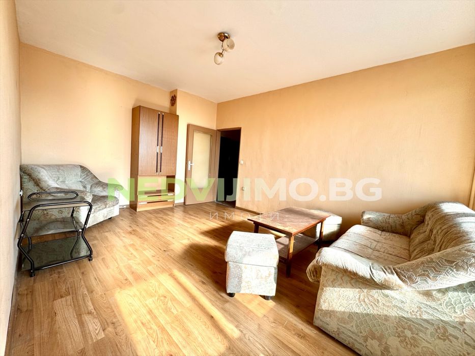 Двустаен апартамент за продажба в Левски 1