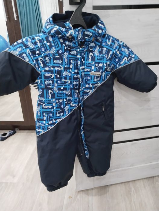 Продам комбинезон зимний