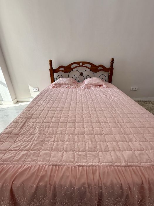 Продается кровать в отличном состоянии