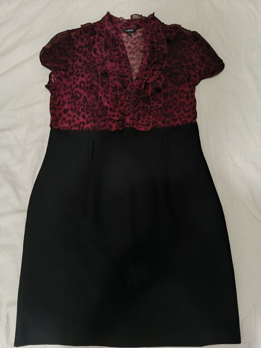 Елегантни дамски официални рокли