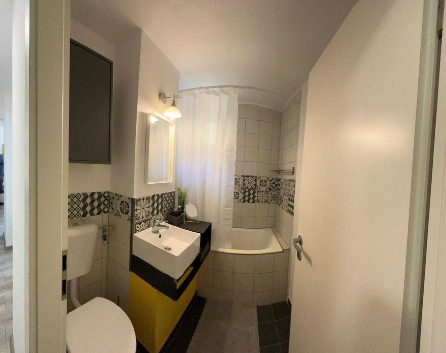 Inchiriez apartament tip studio, vis a vis de Parcul Botanic