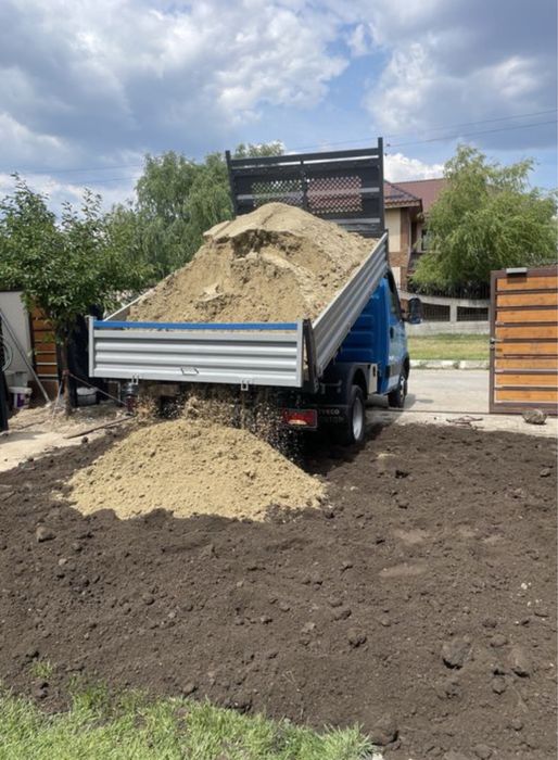 Vand nisip piatra pamant vegetal