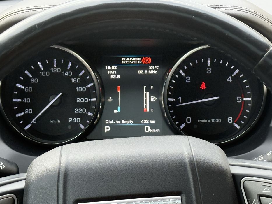 Land rover evogue cinstit