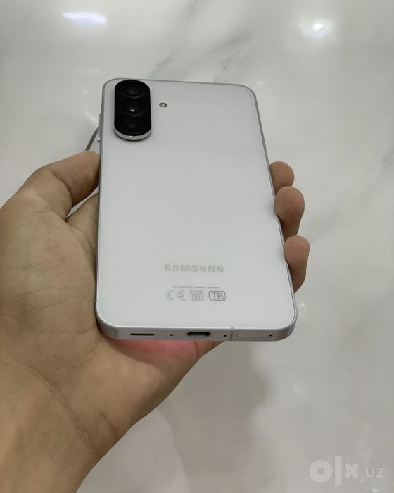 Samsung a56 8/128gb
