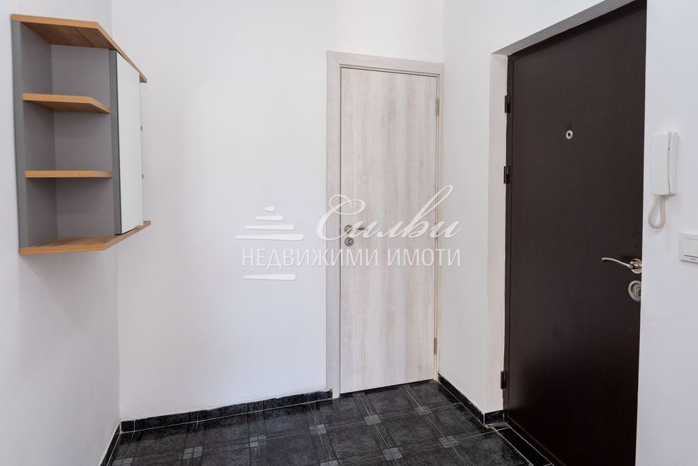 Продава се Тристаен апартамент в Шумен, Тракия - 76 кв.м за 1262 €/кв.м - Снимка #11