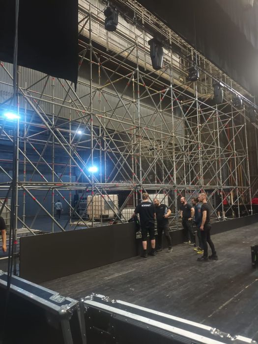 Scena, buteci layher, zona vip pentru evenimente