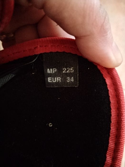 Vând boots snowboard mărime 34